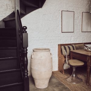 Sirocco terracotta floor vase - Image 4