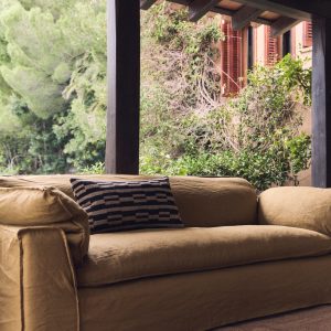Natural monochrome cushion (70x40cm) - Image 4