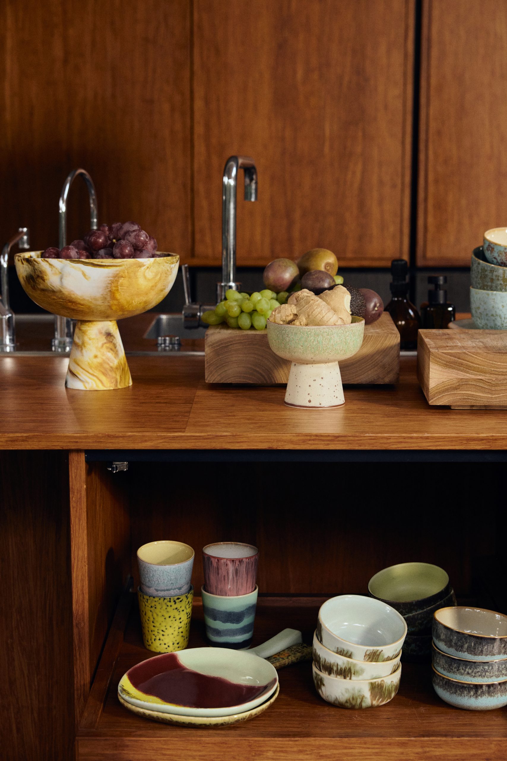 70s ceramics: tapas bowl on base L, slush - Image 5
