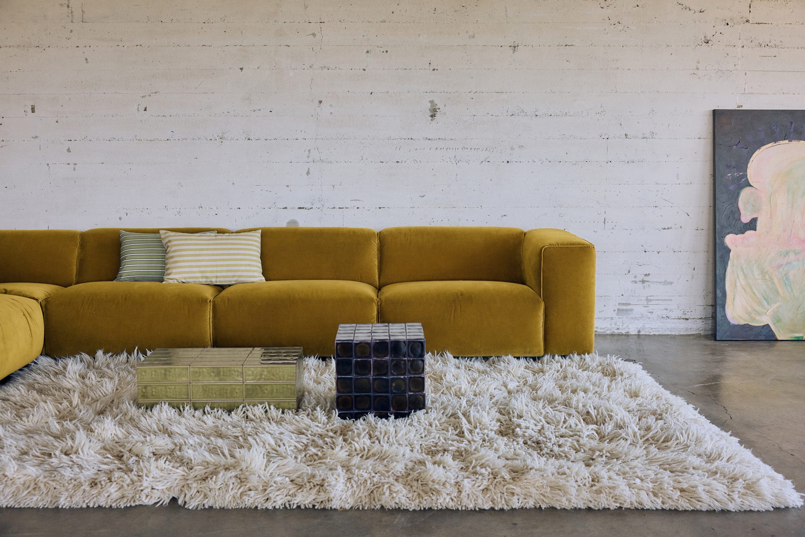 FLAKE couch: element right divan, royal velvet, thai curry - Image 5