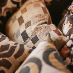 Silk cushion Rural (40x25cm) - Image 4