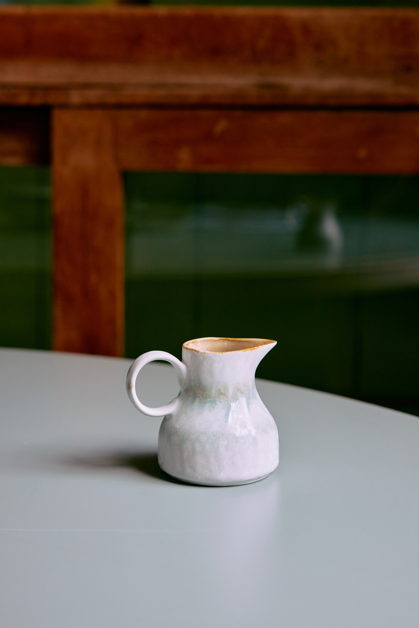 70s ceramics: milk jug, petal - Image 3
