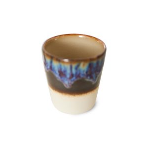 Alternative view of 70s ceramics: coffee mug, aurora