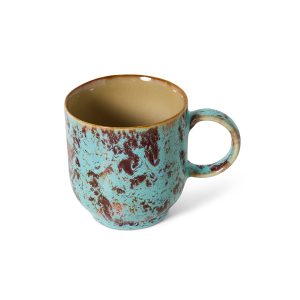 Alternative view of 70s ceramics: café mug, patina
