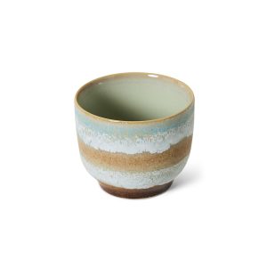 Alternative view of 70s ceramics: café cup, skyline