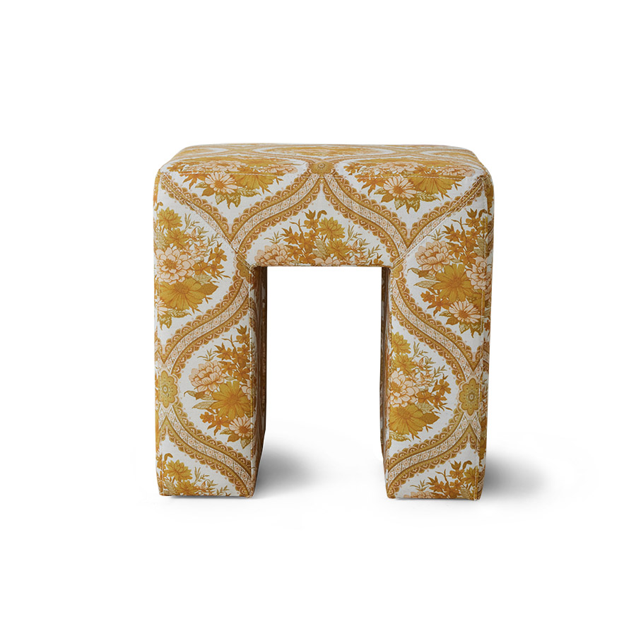Lobby stool chalet